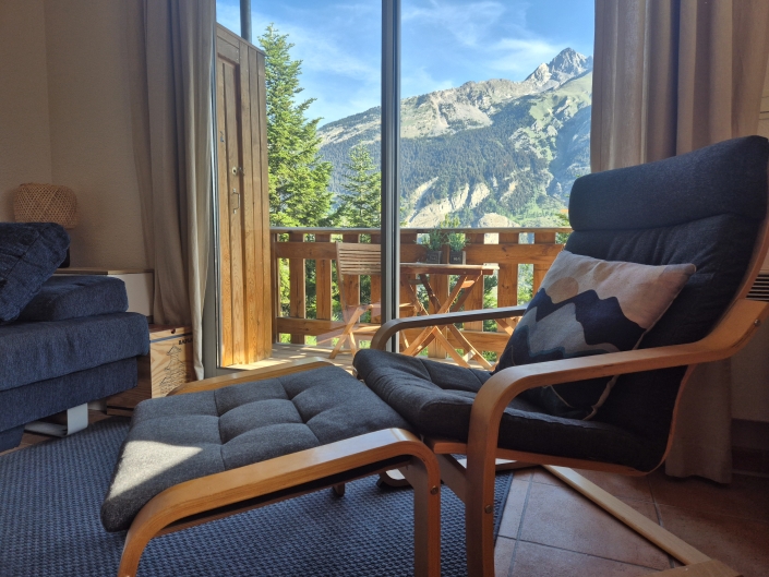 Chalet 96 La Norma - uitzicht woonkamer 2
